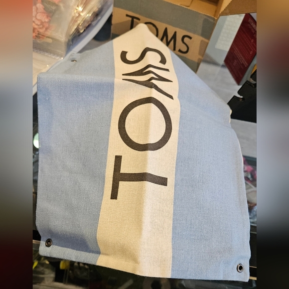 TOMS, MEN SIZE 10 - Picture 14 of 15